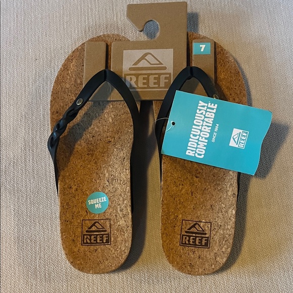 Reef Cushion Court Twist Cork Sandals with Black Straps - Picture 1 of 5